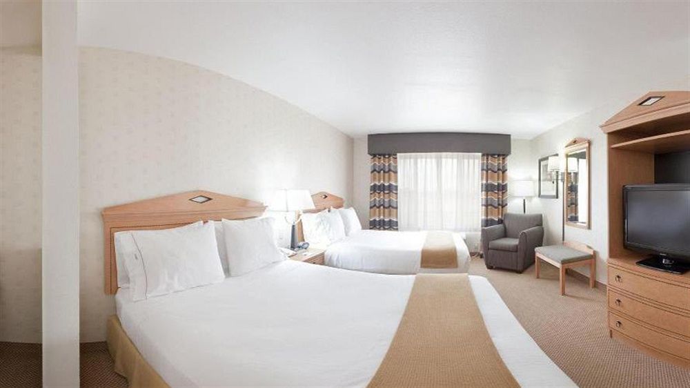 Holiday Inn Express Elk Grove West I-5 By Ihg Exterior photo